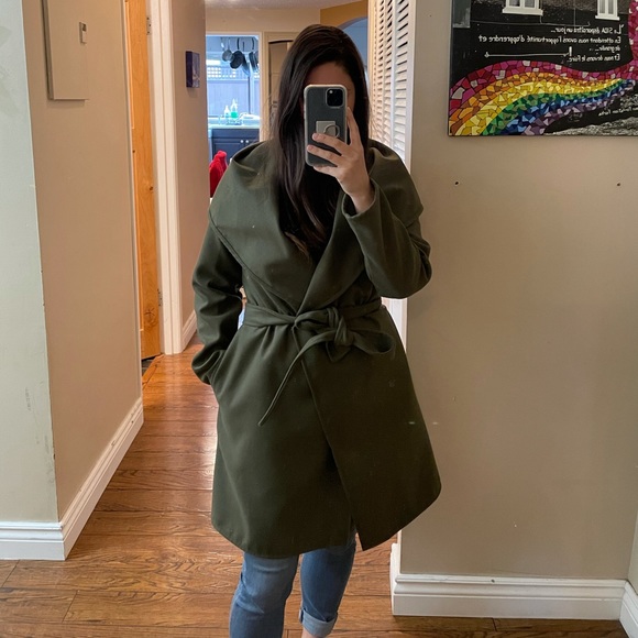 NWOT - Beautiful olive green hooded coat - Picture 5 of 6